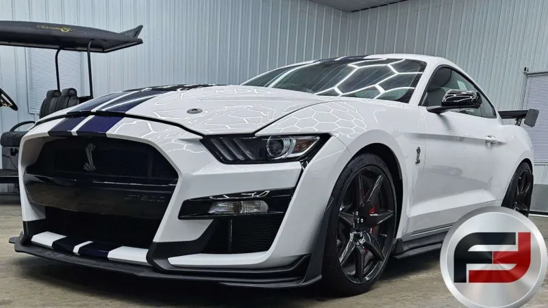 المصدر | Big Boy Toy Auction مزاد أمريكي فاخر يعرض ثلاث سيارات فورد موستانج أيقونية