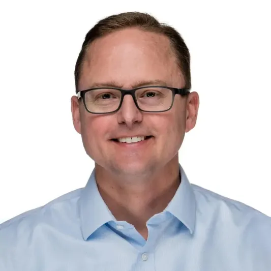 ليس من قادة أبل أو مايكروسوفت.. تعرف على الرئيس التنفيذي الأعلى أجرًا في الولايات المتحدة