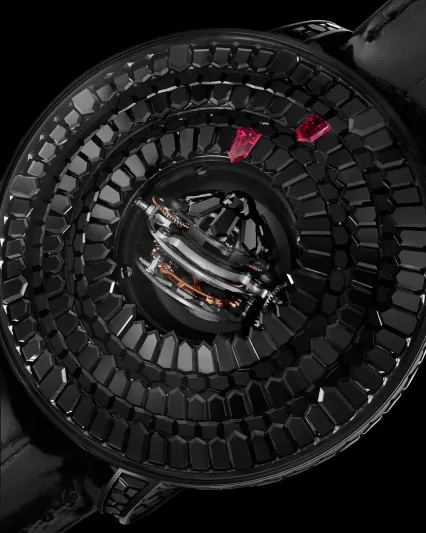 Jacob & Co تكشف عن ساعة Mystery Tourbillon Black Spinel بدون عقارب