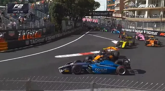 حادث جماعي يُخرج 11 سيارة من سباق الفورمولا 2 في موناكو (فيديو)