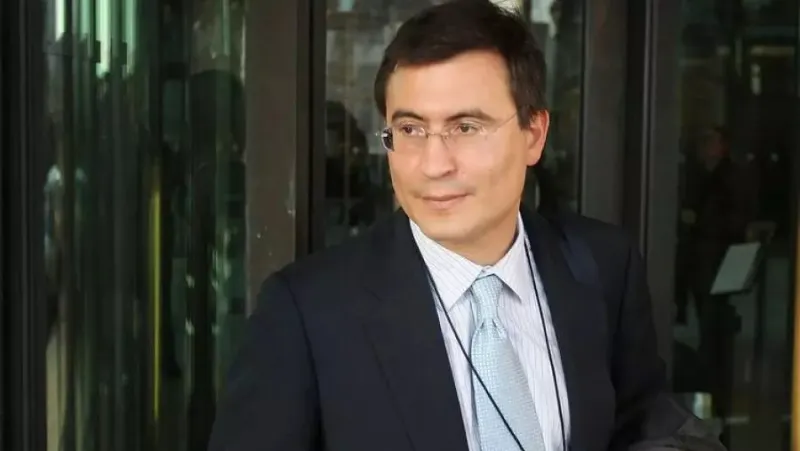 ملياردير بريطاني يكشف كيف يختار موظفيه: الشخصية أولًا!