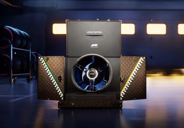 لويس فيتون تكشف عن صندوقها الفاخر لكأس جائزة موناكو الكبرى 2025