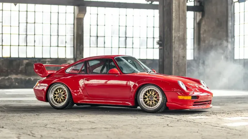  عرض بورشه 911 RSR للبيع في ميلانو بسعر  550 ألف يورو