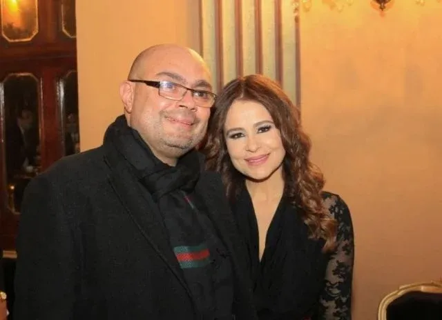 بعد رحيله.. من هو المنتج وليد مصطفى زوج الفنانة كارول سماحة؟
