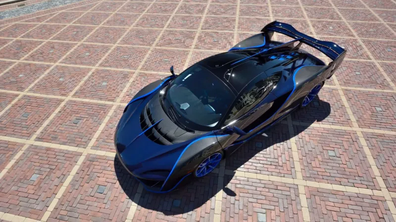 سيارة "ماكلارين سابر" رقم 7 تدخل مزاد إندي 2025 بمواصفات فريدة وأداء خارق