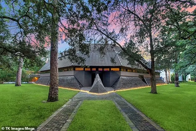 عرض منزل دارث فيدر للبيع مقابل 3.35 مليون دولار 