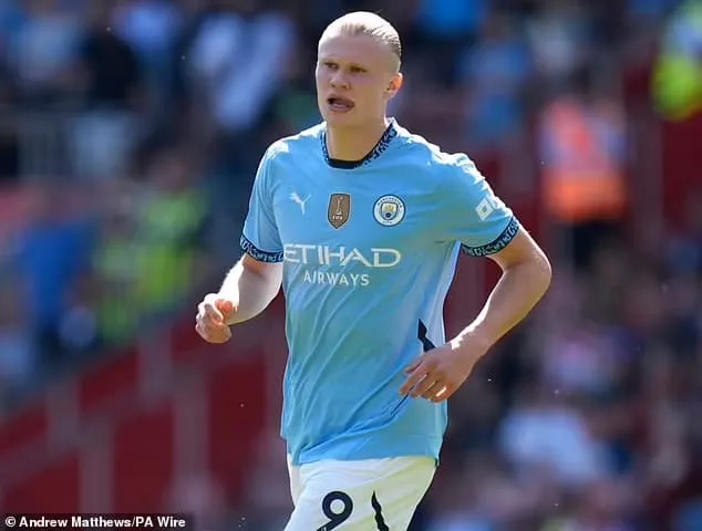 هالاند يضم فيراري جديدة بقيمة 400 ألف دولار إلى مجموعته الفاخرة (فيديو)