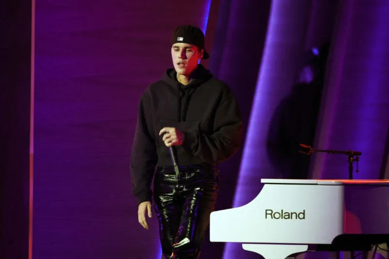 وثائقي جديد يكشف: أزمة مالية دفعت جاستن بيبر لبيع أرشيفه الغنائي