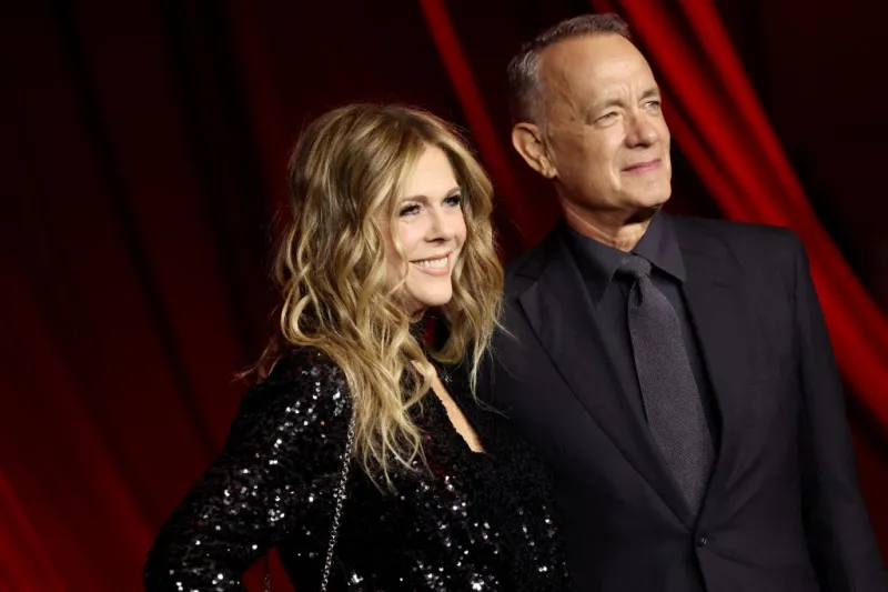 توم هانكس وريتّا ويلسون يحتفلان بذكرى زواجهما الـ37 في أجواء رومانسية