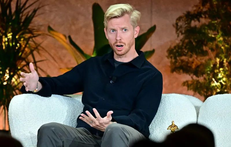 رئيس Reddit يكشف أسرار القيادة: الأشياء الإنسانية البسيطة تصنع القائد الناجح