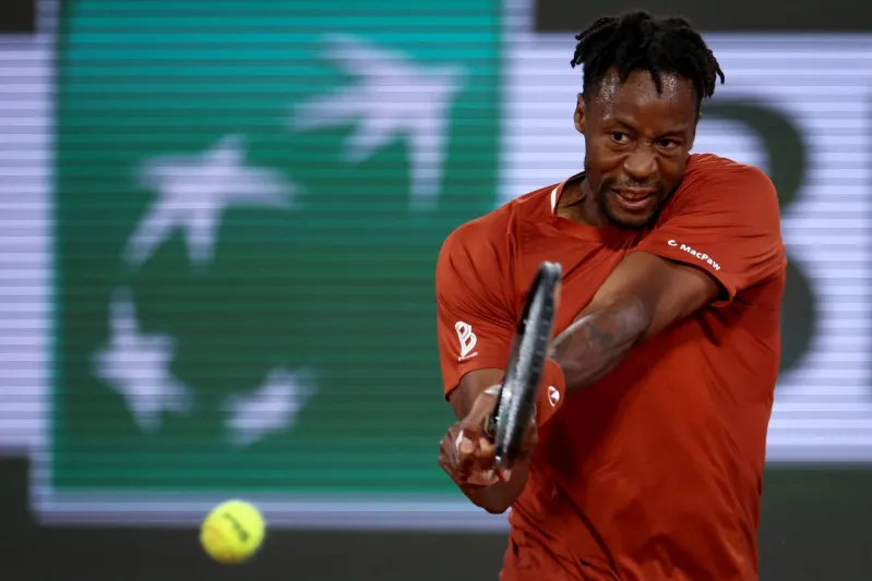 جايل مونفيس يتحدى الزمن ويخطف الأنظار في ملحمة خماسية ببطولة رولان جاروس