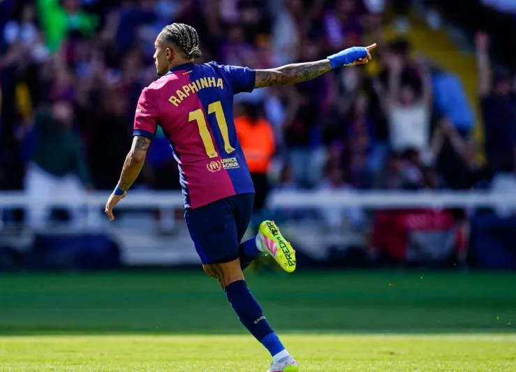 رافينيا يقترب من تحطيم رقم نيمار التاريخي مع برشلونة (فيديو)