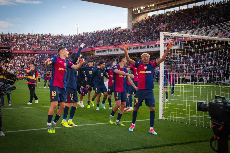 بعد الفوز بالكلاسيكو.. برشلونة على بعد خطوة من التتويج بلقب الدوري الإسباني