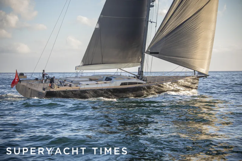 انطلاق سباق Giorgio Armani لليخوت الفاخرة 2025 