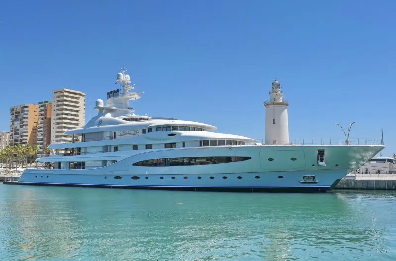 Mayan Queen IV: تحفة بحرية ألمانية بطول 93 مترًا تصل إلى إسبانيا