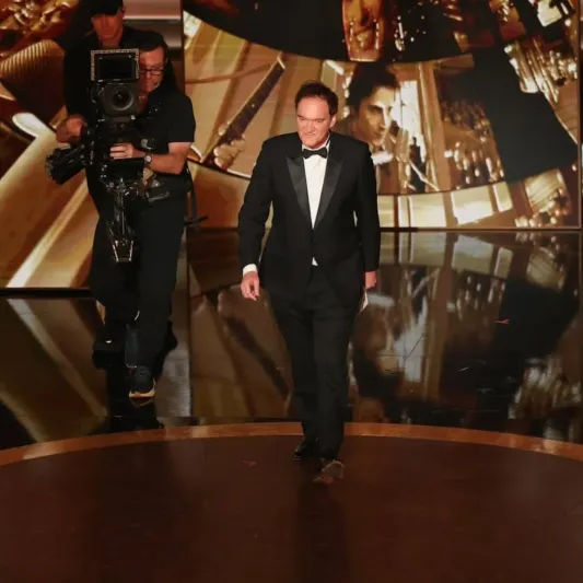 على طريقته الخاصة.. كوينتن تارانتينو يشعل افتتاح مهرجان كان السينمائي