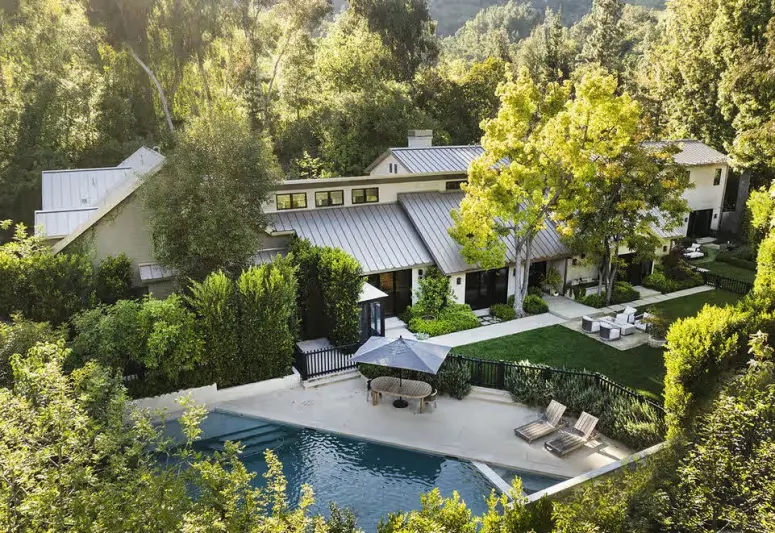 كاميرون دياز تخفض سعر قصرها في بيفرلي هيلز إلى 16.5 مليون دولار