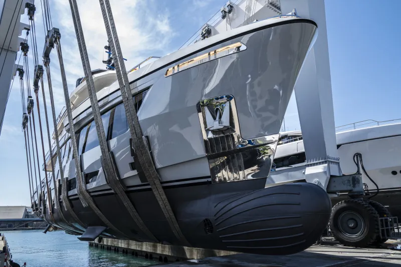 Columbus تطلق يخت Big Naan بتصميم عصري قوي