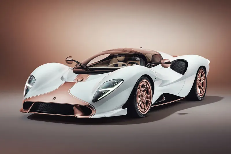 De Tomaso P72 تعود رسميًا بروح كلاسيكية وقوة 700 حصان