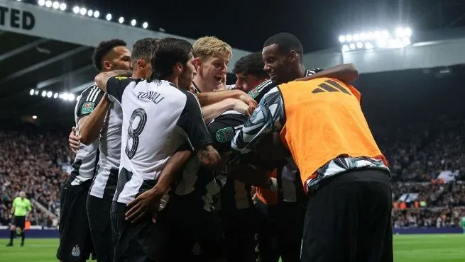 نيوكاسل يُشعل السباق على مقاعد دوري الأبطال (فيديو)