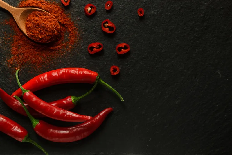 وجبة حارّة على الغداء قد تساعدك على خسارة الوزن.. دراسة تكشف السر