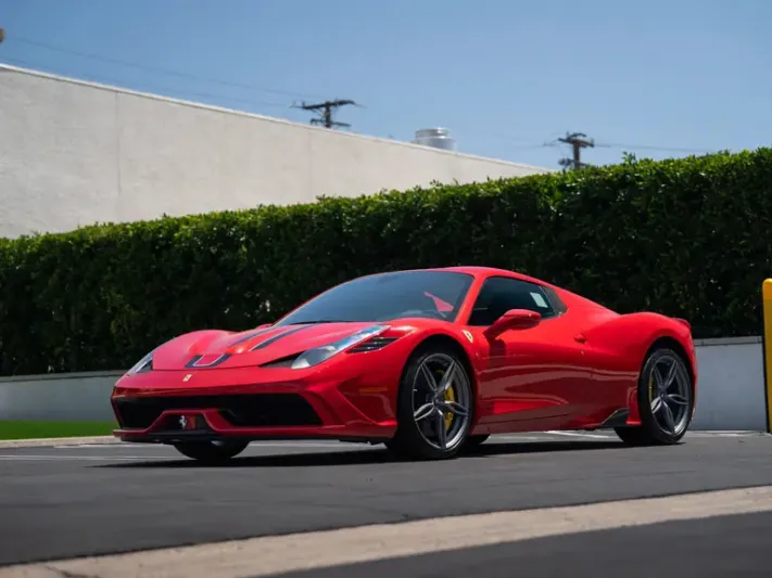 فيراري 458 Speciale Aperta نادرة في مزاد مرتقب.. تعرف على المواصفات