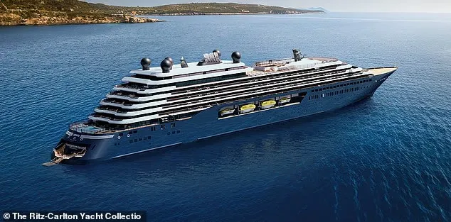 Luminara.. فندق عائم من الريتز-كارلتون يبدأ رحلته الأولى من موناكو (فيديو)