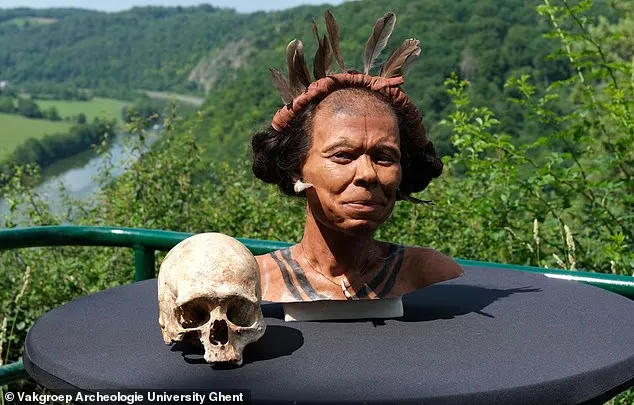 مجسّم مذهل يعيد إحياء ملامح صائدة من العصر الحجري.. يُعرض قريبًا في متاحف بلجيكا (فيديو)