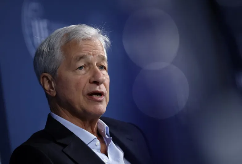 المصدر: Afp رئيس JPMorgan Chase يفاجئ الجميع بنصيحة غريبة لنجاح الأعمال!