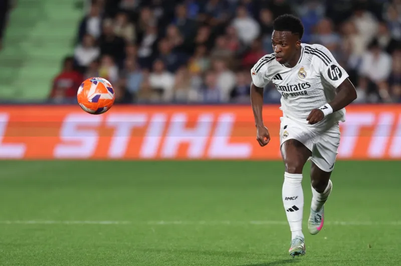 فينيسيوس يحذّر من الإعصار القادم.. هل يفلت الملكي من فخ الهلال؟