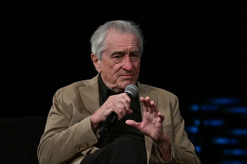 روبرت دي نيرو يكشف قاعدته الذهبية الأولى في تربية أبنائه