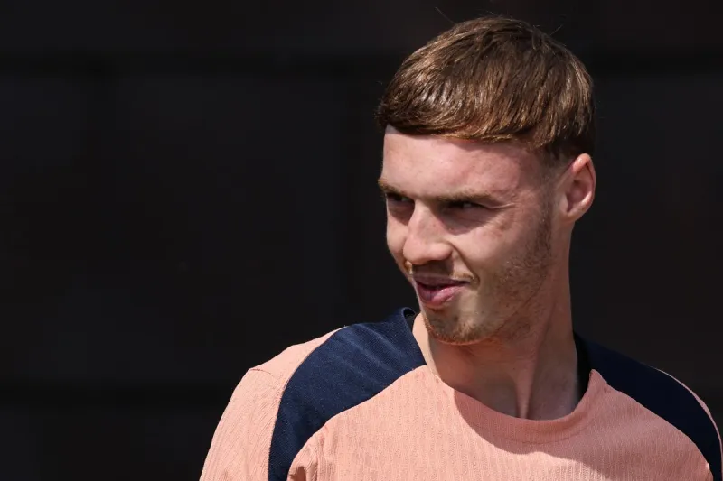 كول بالمر يفتتح ظهوره المونديالي بساعة Richard Mille نادرة