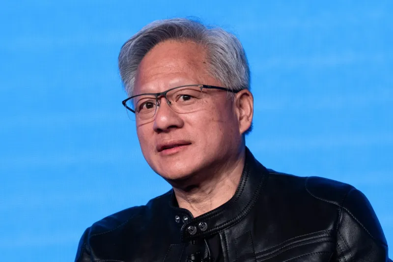 كيف قلب جينسن هوانغ قواعد القيادة.. وتفوّق على وصايا الثمانينيات؟