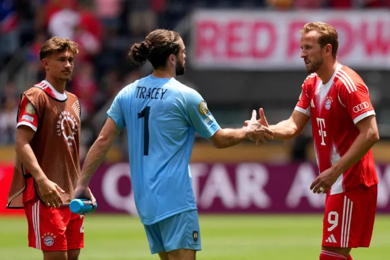 حلم حارس أوكلاند يتحوّل إلى كابوس على يد بايرن ميونخ (فيديو)