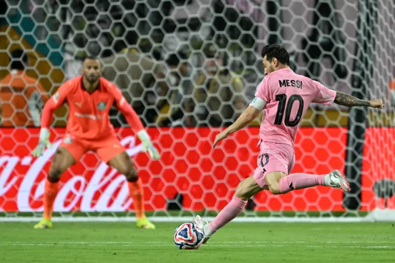 ليونيل ميسي يواصل تصدر الأجور في الدوري الأمريكي لكرة القدم