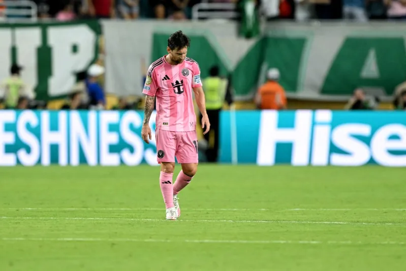 أنباء عن تحرك رسمي من الهلال نحو ميسي.. وموعد منتظر مع والده