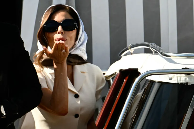 كم تكلفة زفاف جيف بيزوس ولورين سانشيز في البندقية؟ (فيديو)