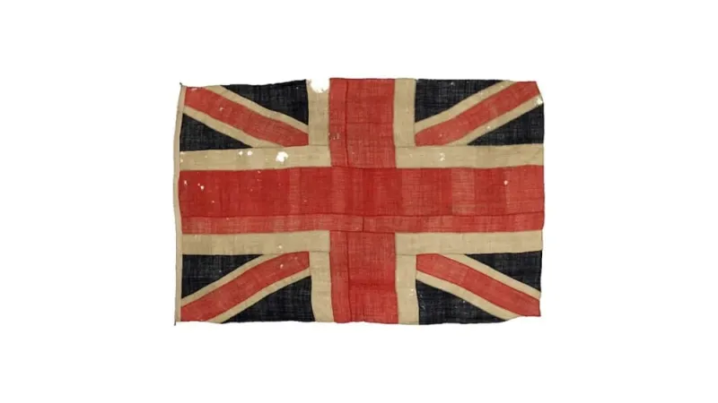 علم معركة ترافالجار النادر في طريقه إلى المزاد بسعر قد يتخطى التوقعات!