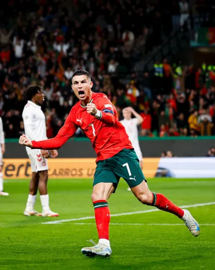المصدر :Cristiano Ronaldo/X كريستيانو رونالدو: رحلة الدون الأسطورية من لشبونة إلى الرياض (فيديو)
