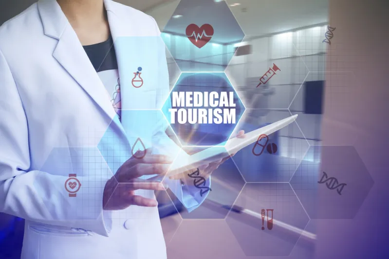 حين تلتقي الرعاية الطبية بالفخامة: أبرز وجهات السياحة العلاجية الفاخرة في 2025 - المصدر: Shutterstock حين تلتقي الرعاية الطبية بالفخامة: أبرز وجهات السياحة العلاجية الفاخرة في 2025