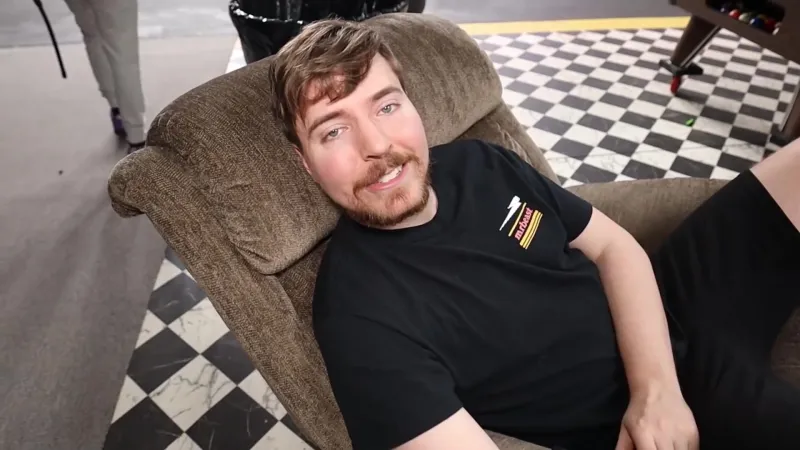 MrBeast يعيد تعريف محتوى الإنترنت وينتج أغلى فيديو في تاريخ يوتيوب MrBeast يعيد تعريف محتوى الإنترنت وينتج أغلى فيديو في تاريخ يوتيوب