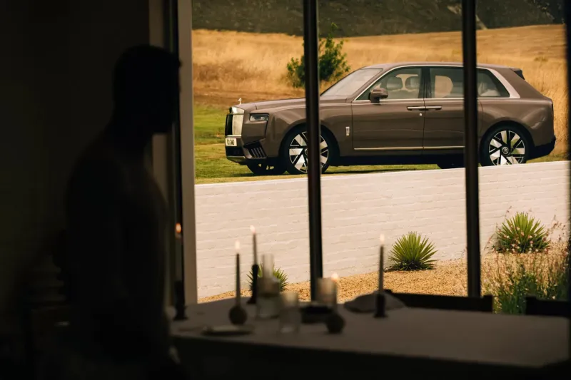 رولز-رويس ترفع سقف التفرّد مع Cullinan الجديدة كليًّا