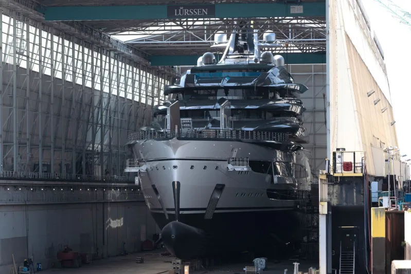 مشروع غامض وجريء من Lürssen: يخت Deep Blue يقترب من الإطلاق