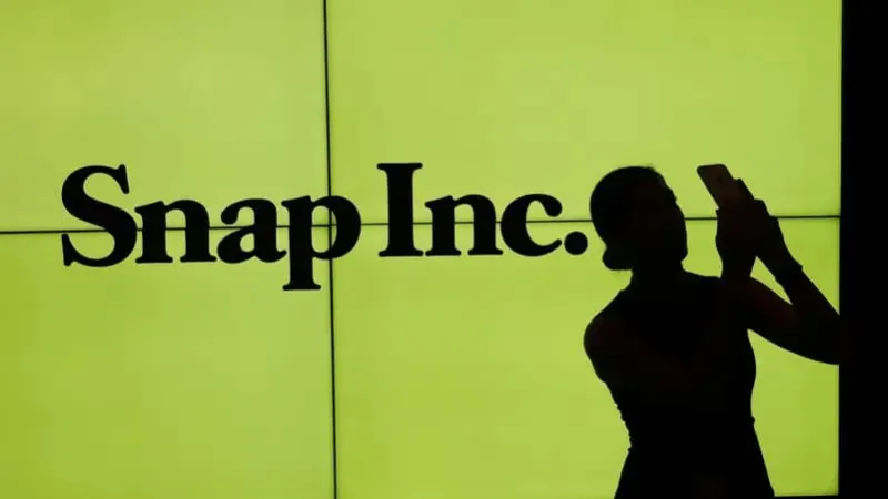 المصدر: رويترز Snap تنافس الكبار وتقتحم سباق نظارات الواقع المعزز