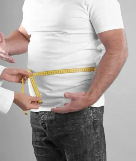 دهون البطن تهاجم الحواس: ما لا تعرفه عن تأثيرها الصادم