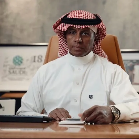 بعد أزمته مع النصر.. تقارير تربط ماجد الجمعان ببرشلونة