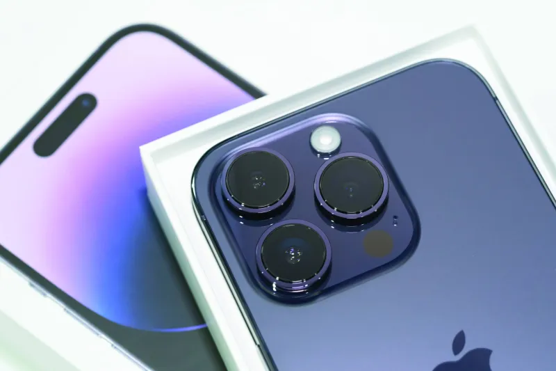 تسريبات تكشف توجه Apple نحو الفئة الراقية: هل يحصل iPhone 17 على شريحة A19؟