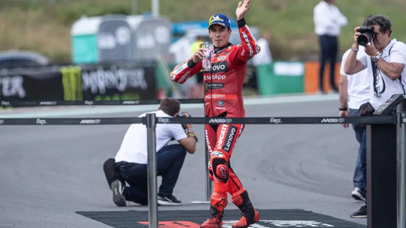مارك ماركيز يُحكم قبضته على سباقات السرعة بانتصار جديد في التشيك