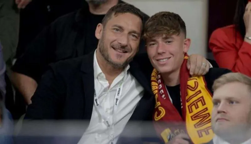 نجل فرانشيسكو توتي يعلن اعتزاله كرة القدم في سن الـ19.. ما القصة؟