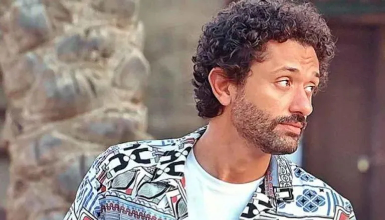 بعد أنباء انفصاله عن زوجته.. كريم محمود عبدالعزيز يخرج عن صمته بفيديو مؤثر